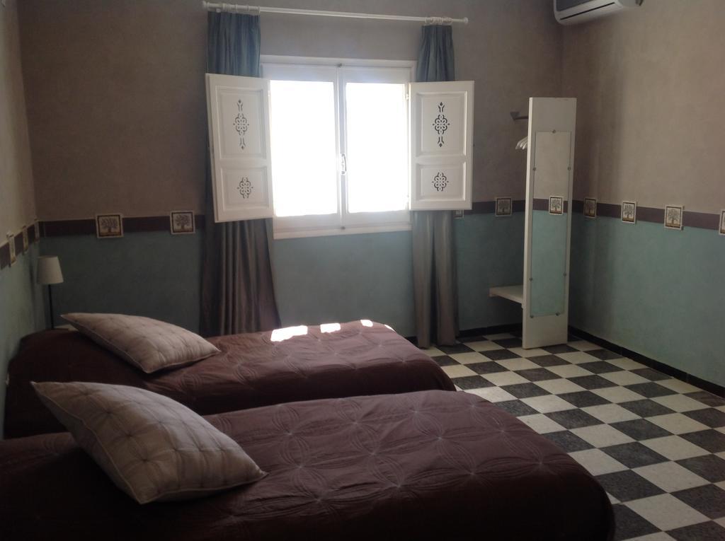 Al Medou 达尔埃尔菲达欧斯旅馆酒店 外观 照片